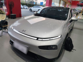 小鹏P7 2023款 P7i 702 Pro