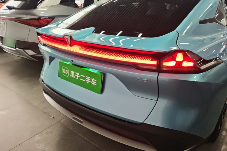 深蓝汽车 深蓝L07 2024款 300Max乾崑智驾ADS SE增程版车身外观6004