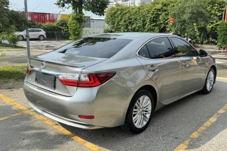 雷克萨斯ES 2015款 200 精英版车身外观6004