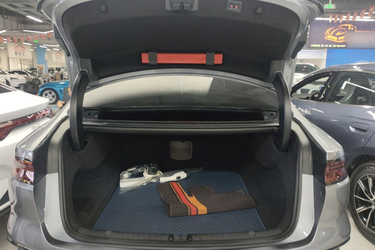 比亚迪 汉 2024款 DM-i 荣耀版 121KM 尊享型局部细节23