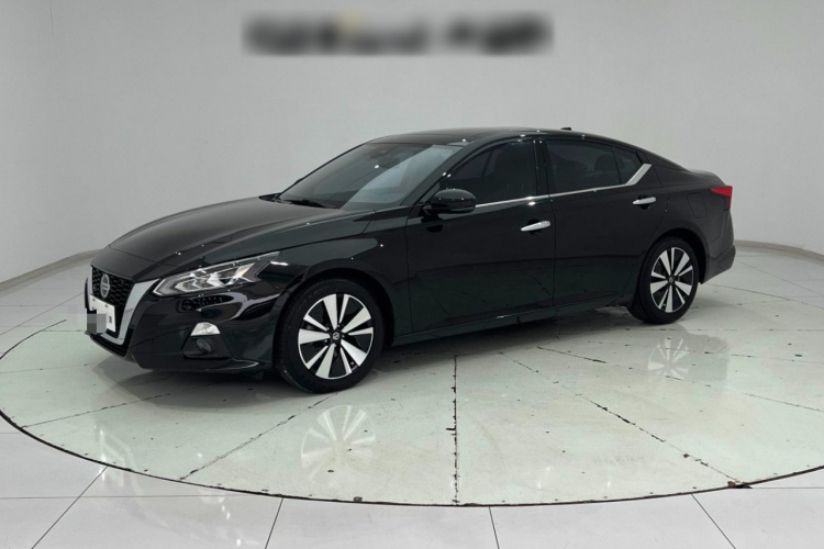 日产 天籁 2021款 2.0T XL Upper AD1 智享领航版车身外观1