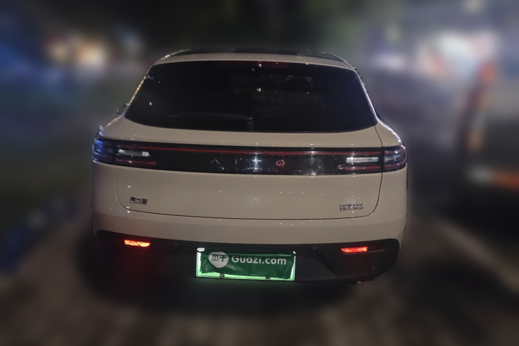 鸿蒙智行 问界M5 2023款 增程后驱智驾版车身外观6004