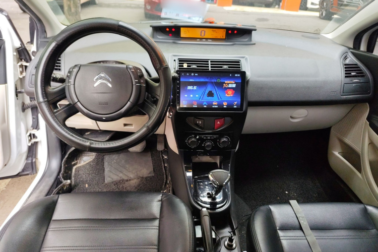 雪铁龙 世嘉 2014款 VTS版 1.6L 自动品尚型中控内饰12