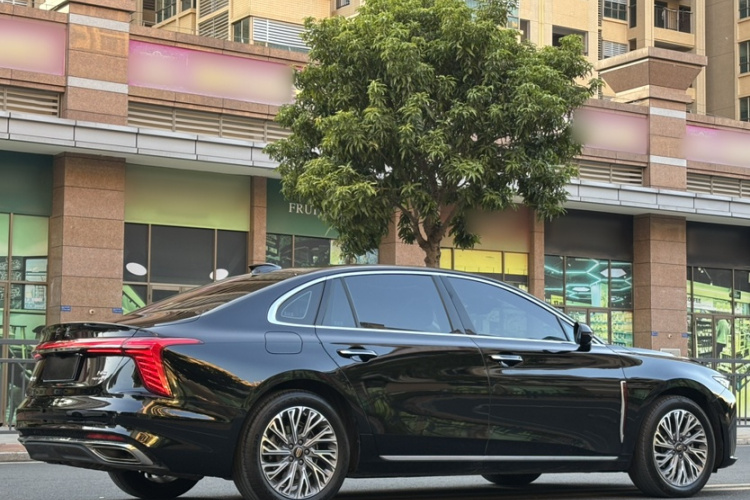 红旗H5 2023款 2.0T 自动智联旗畅版车身外观6004