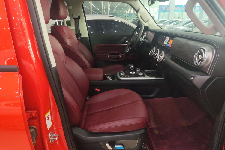 坦克300 2024款 2.0T 穿越者中控内饰41