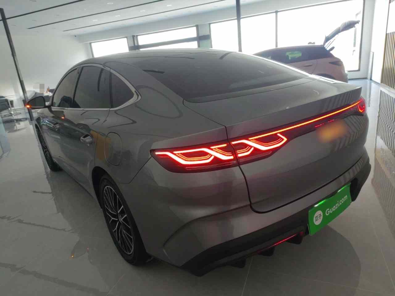 比亚迪 秦L 2024款 DM-i 120KM卓越型(3)