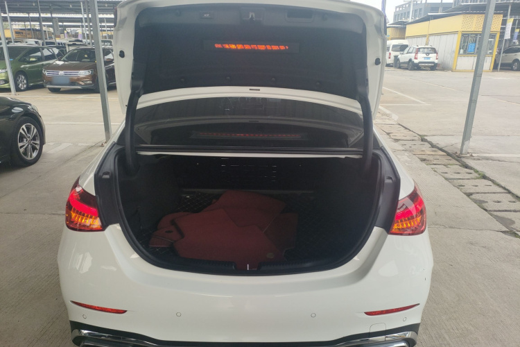 奔驰C级 2022款 C 200 L 运动版局部细节23