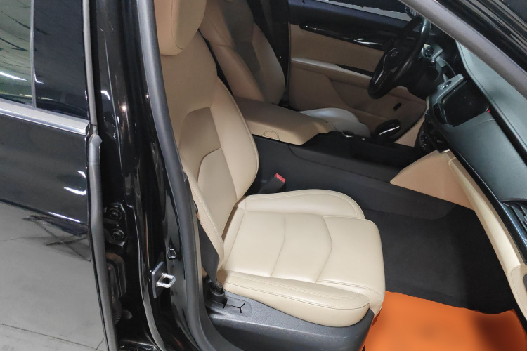 凯迪拉克CT6 2021款 28T 时尚型局部细节41