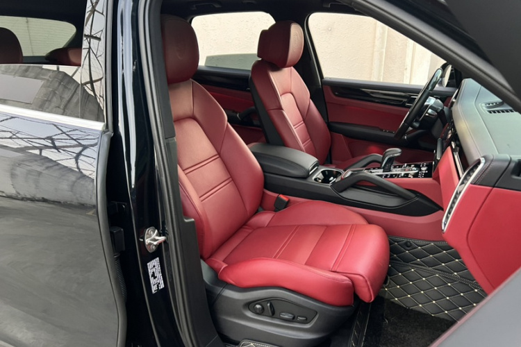 保时捷 2022款 Cayenne 3.0T 铂金版局部细节41