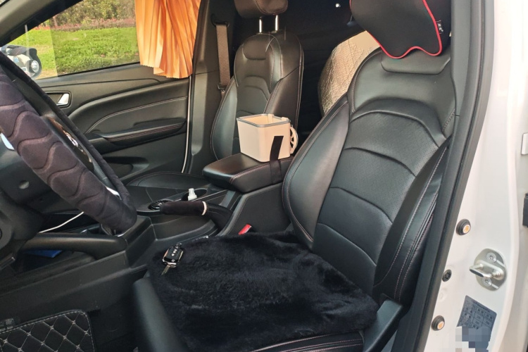 东风风光 风光500 2022款 1.5L 手动悦享型中控内饰19