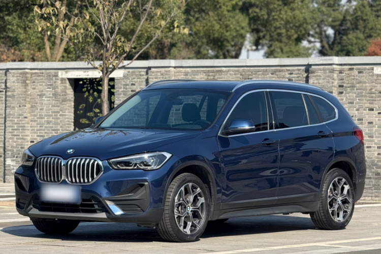 宝马X1 2021款 sDrive25Li 领先型车身外观1