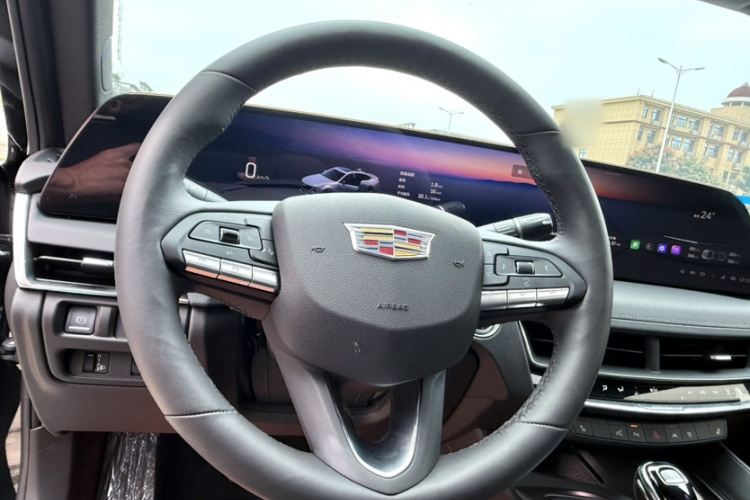 凯迪拉克CT5 2025款 28T 城市运动版中控内饰7005