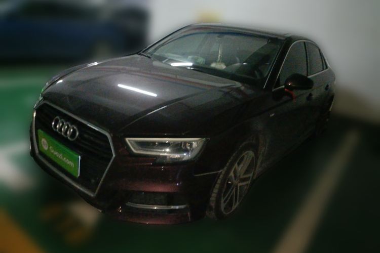 奥迪A3 2018款 30周年年型 Limousine 35 TFSI 运动型车身外观1