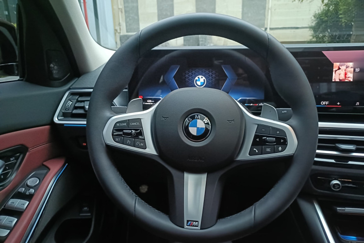 宝马3系 2024款 325Li M运动曜夜套装中控内饰7008