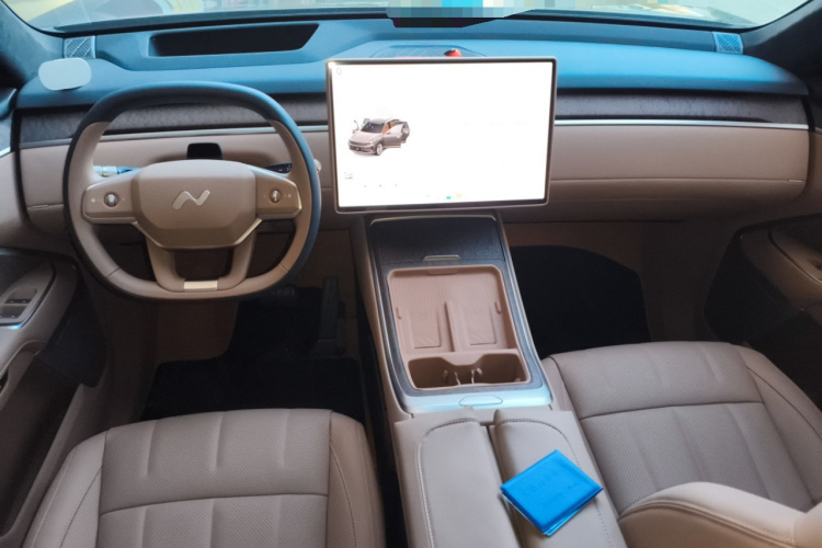 乐道L90 2025款 Max 六座版中控内饰12