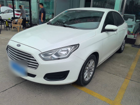 福特 福睿斯 2019款 改款 1.5L 手动质享型（胎压监测） 国VI