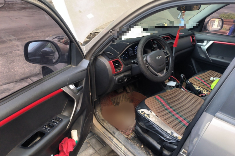 奇瑞 瑞虎3 2016款 1.6L CVT智尚版中控内饰7003