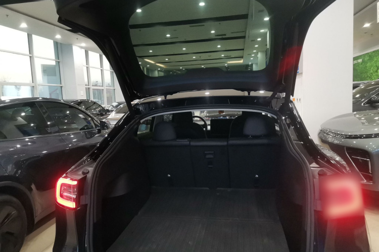 特斯拉 Model Y 2023款 长续航全轮驱动版机舱底盘23