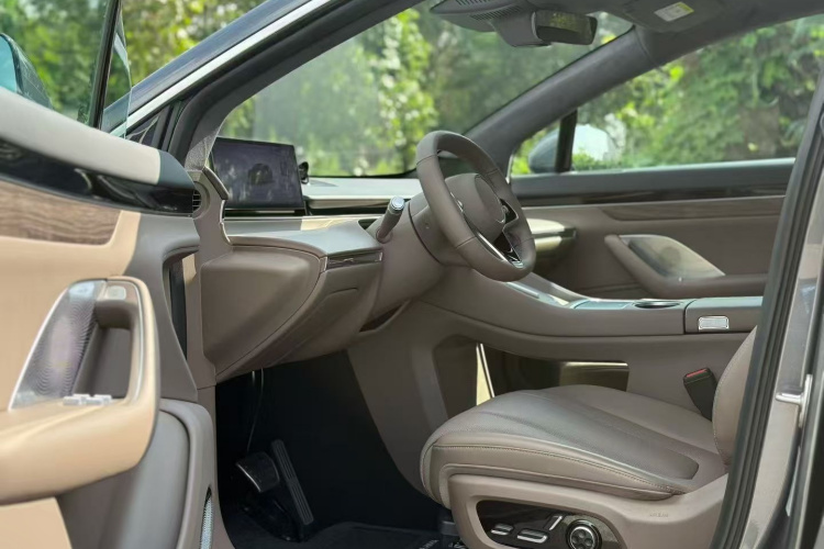 鸿蒙智行 智界R7 2025款 增程 251km Max中控内饰19