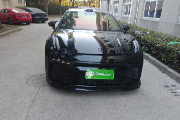 极氪001 2024款 ME版 100kWh 四驱车身外观2