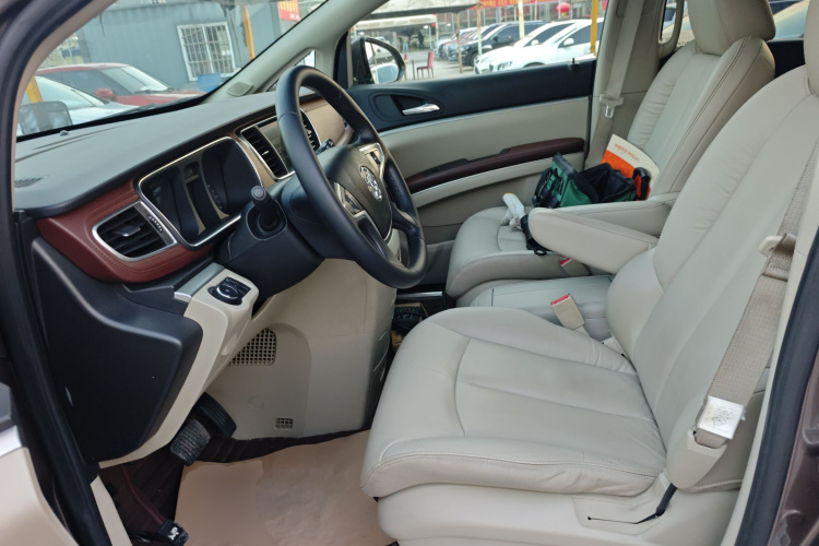 别克GL8 2017款 25S 豪华型 国V局部细节19