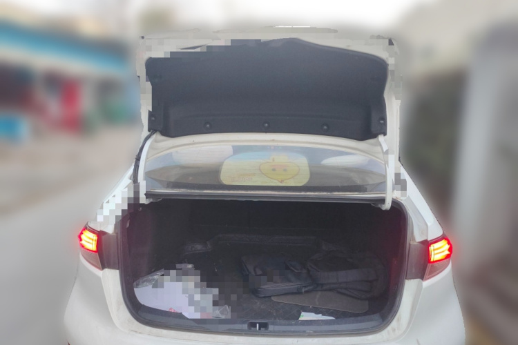 丰田 雷凌 2022款 双擎 1.8H E-CVT领先版中控内饰23