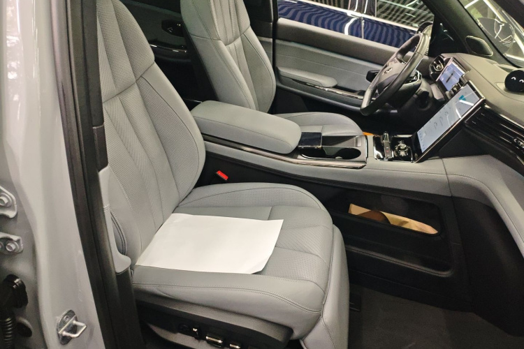 蔚来ES8 2020款 580KM 签名版 六座版局部细节41