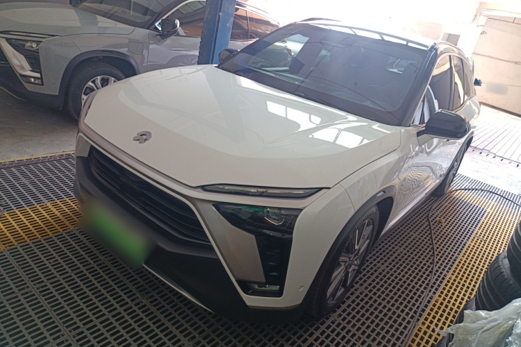 蔚来ES8 2022款 75kWh 六座版车身外观4