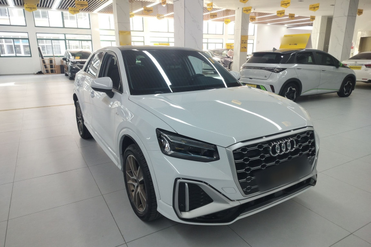 奥迪Q2L 2024款 35TFSI 时尚动感型车身外观3