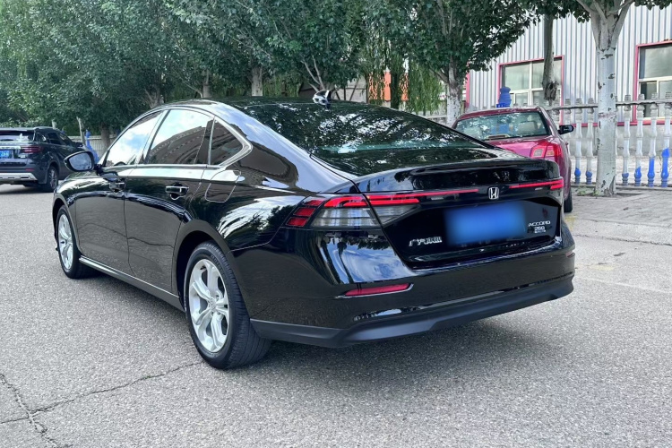 本田 雅阁 2023款 260TURBO 智享版车身外观6005