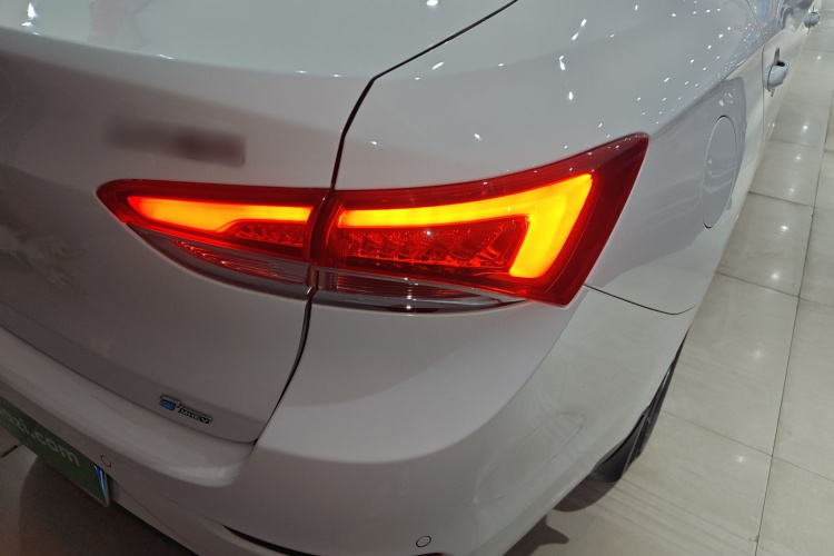 别克 英朗 2021款 改款 1.3T 自动轻混动精英型车身外观6006