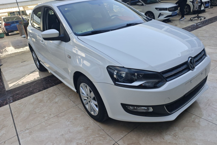大众 Polo 2013款 1.6L 自动豪华版车身外观3