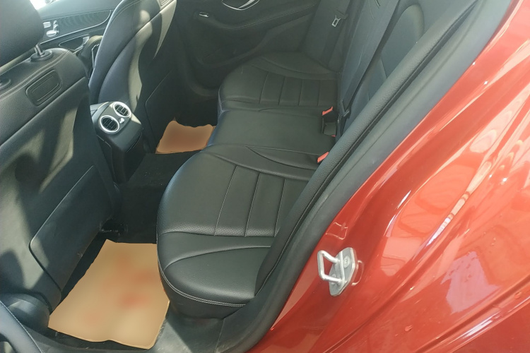 奔驰C级 2017款 改款 C 200 L 运动版中控内饰7004