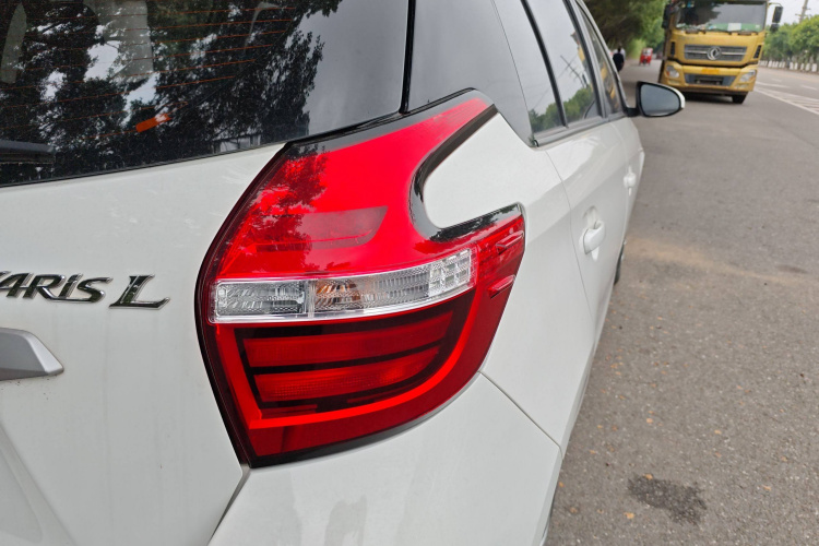丰田 YARiS L 致炫 2021款 1.5L CVT领先版车身外观6006