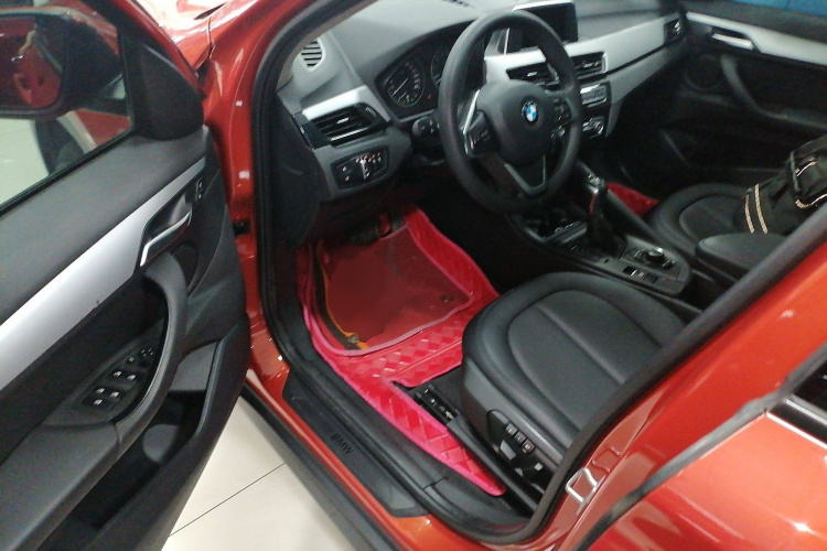 宝马X1 2018款 sDrive18Li 时尚型中控内饰7003