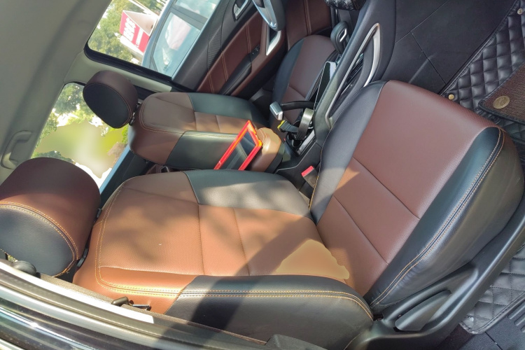 江铃 驭胜S350 2016款 2.0T 自动四驱汽油豪华版5座局部细节41