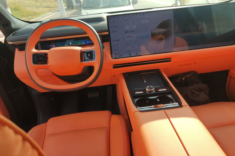 领克900 2025款 1.5T Ultra中控内饰12