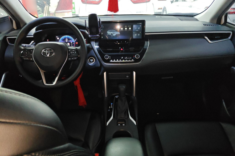 丰田 锋兰达 2023款 2.0L CVT领先版中控内饰7002