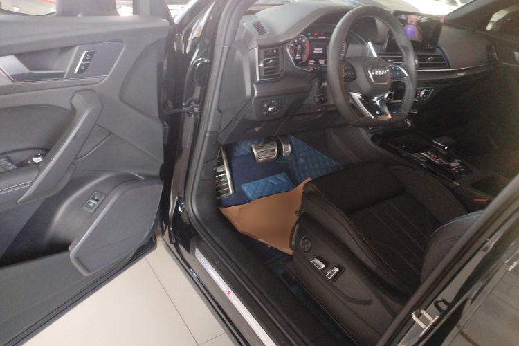奥迪Q5L 2024款 40 TFSI 豪华动感型中控内饰7003