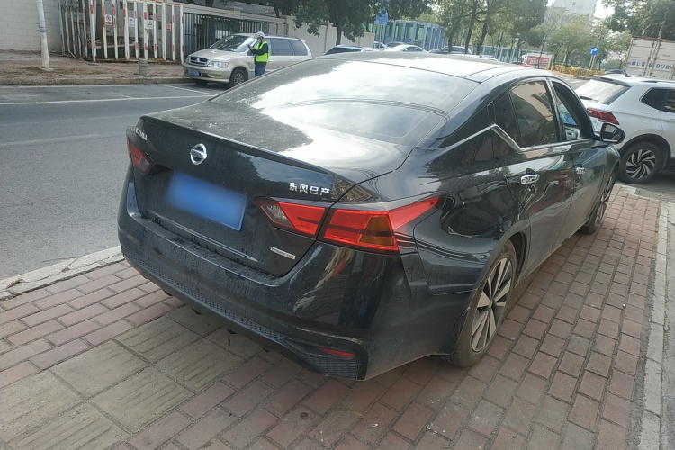 日产 天籁 2021款 2.0L XL 舒适版车身外观6005