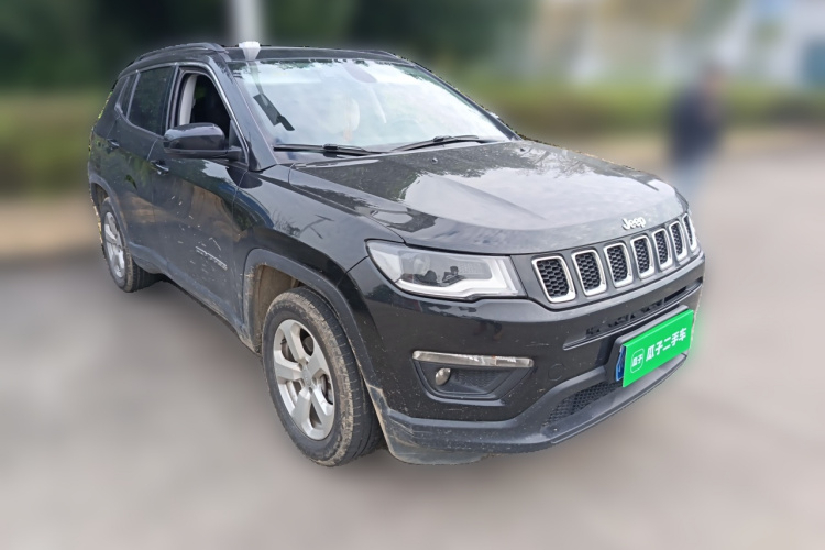 Jeep 指南者 2020款 220T 自动精英版车身外观6002