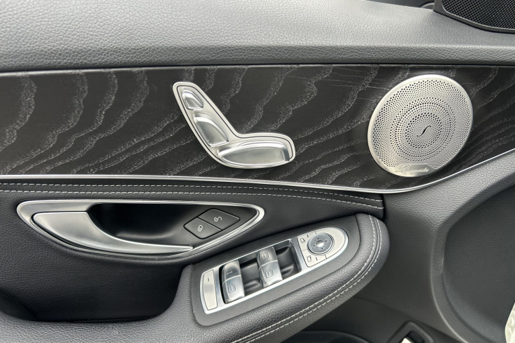 奔驰C级(进口) 2015款 C 200 旅行轿车中控内饰7014