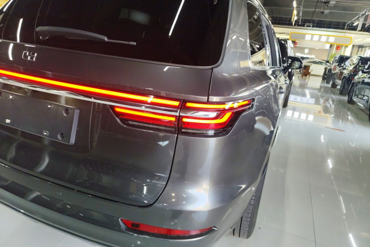 理想汽车 理想ONE 2021款 增程6座版车身外观9