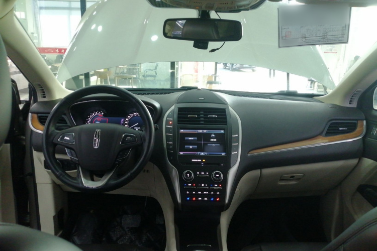 林肯MKC 2014款 2.0T 四驱尊雅版中控内饰7002