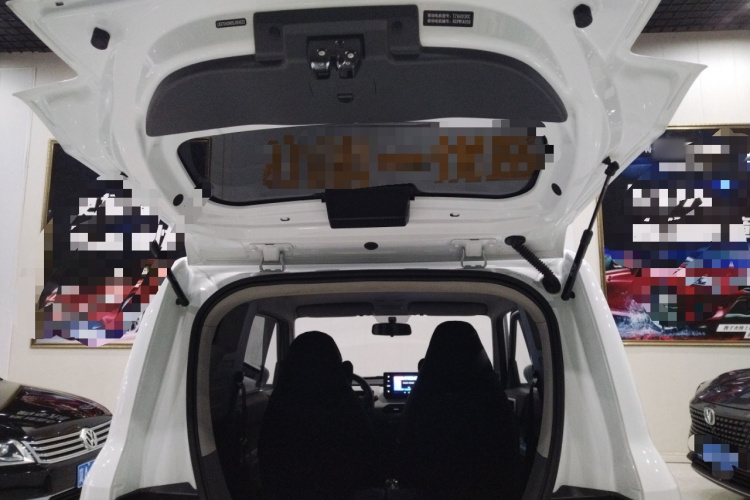 吉利银河 2024款 熊猫mini 200km 耐力熊机舱底盘23