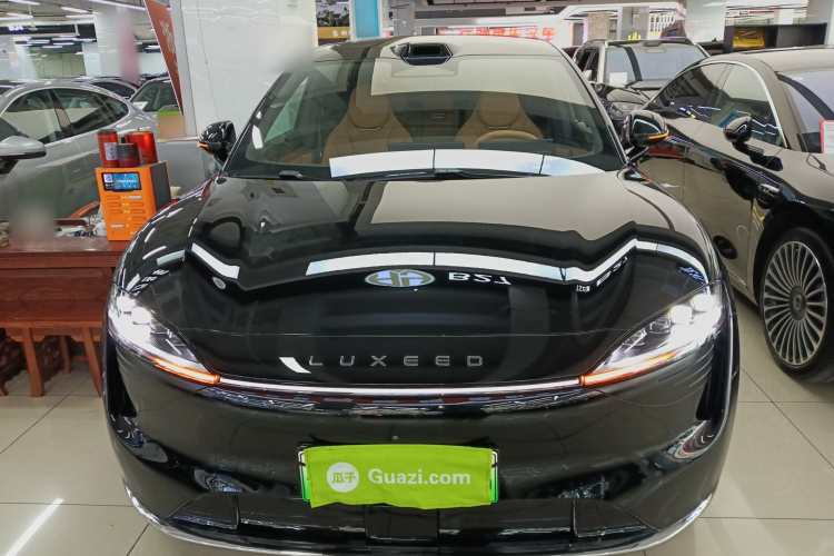 鸿蒙智行 智界R7 2024款 纯电 802km Max车身外观2