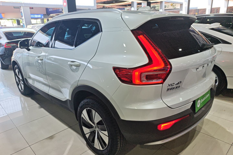 沃尔沃XC40 2023款 B3 智远豪华版车身外观6003