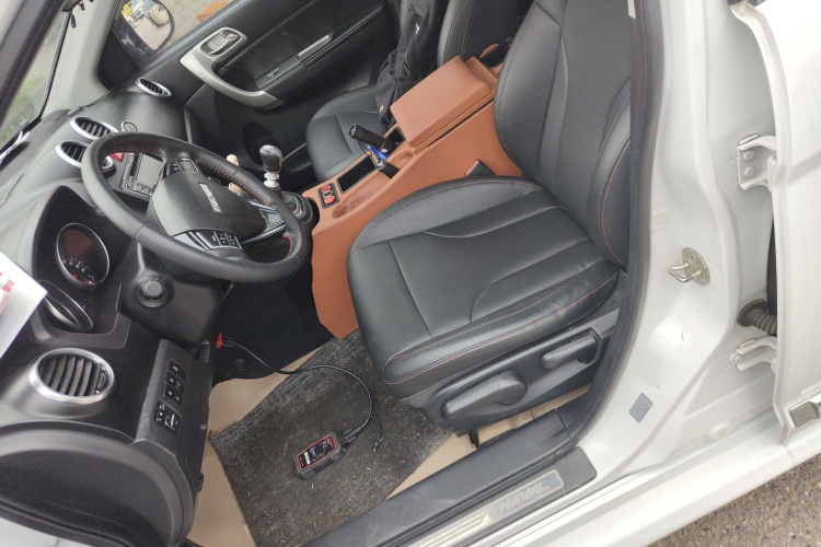 哈弗H6 2016款 升级版 1.5T 手动两驱精英型中控内饰19