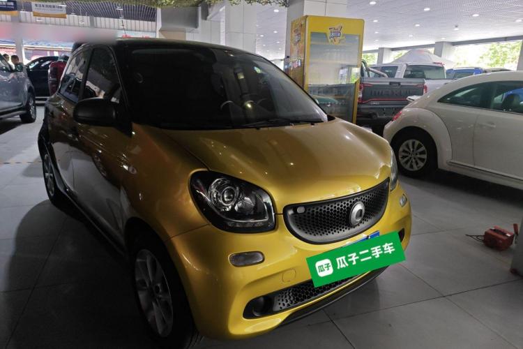 smart forfour 2016款 1.0L 52千瓦灵动版车身外观6002