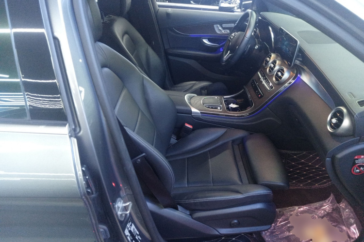 奔驰GLC 2020款 GLC 300 L 4MATIC 动感型局部细节41